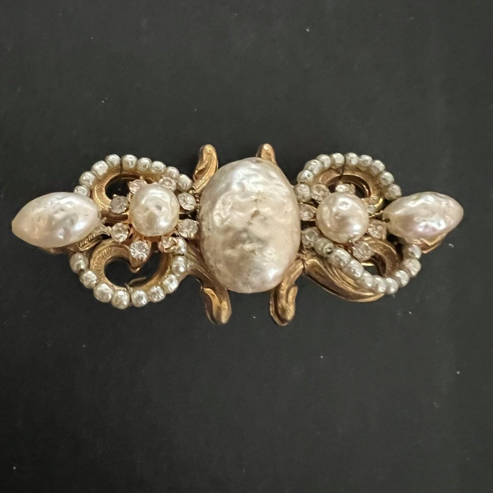 Miriam Haskell Vintage Seed Pearl Pin